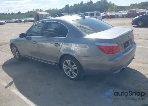 2010 BMW 528I xDrive из США, поврежденный, VIN WBANV1C53AC445530